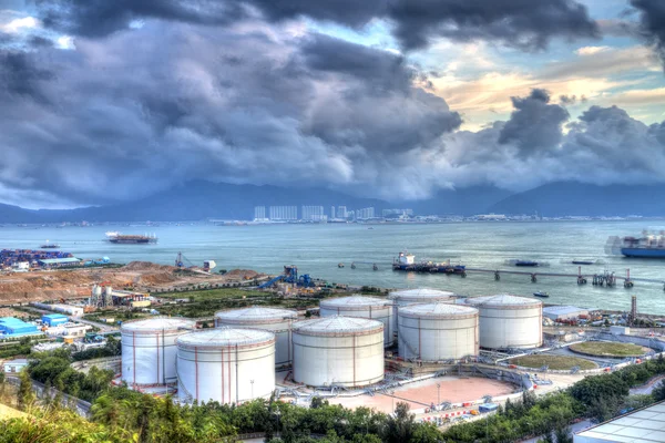 Oil tank in cargo service terminal — Stock Photo, Image