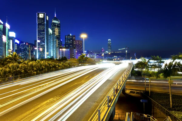 Traffic at city downtown at night — Stock Photo, Image