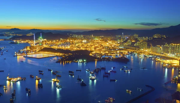 Hong Kong container terminal vista notturna — Foto Stock