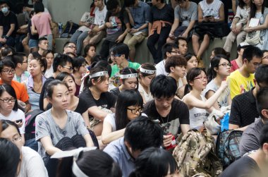 protestocular kuzeydoğu yeni toprakları hong kong hakkında