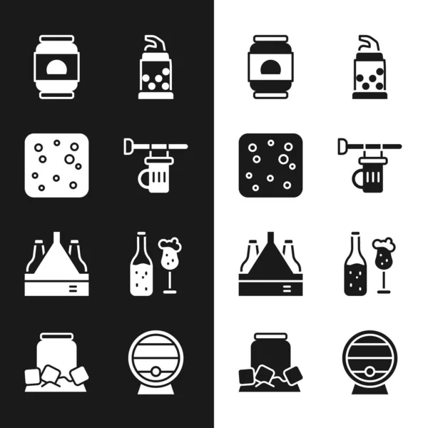 Set-Schild mit Glas Bier, Bier Blasen, Dose, Flaschenöffner, Pack Flaschen und, Holzfass auf Rack und Kalte Ikone. Vektor — Stockvektor