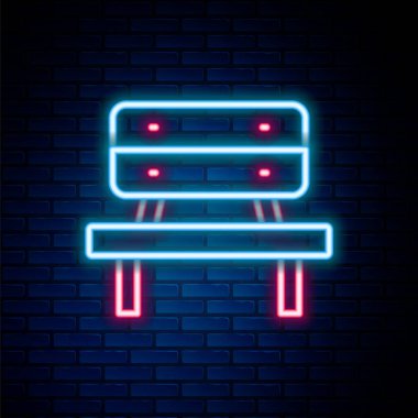 Parlayan neon hattı Bench simgesi tuğla duvar arkasında izole edilmiş. Renkli taslak konsepti. Vektör