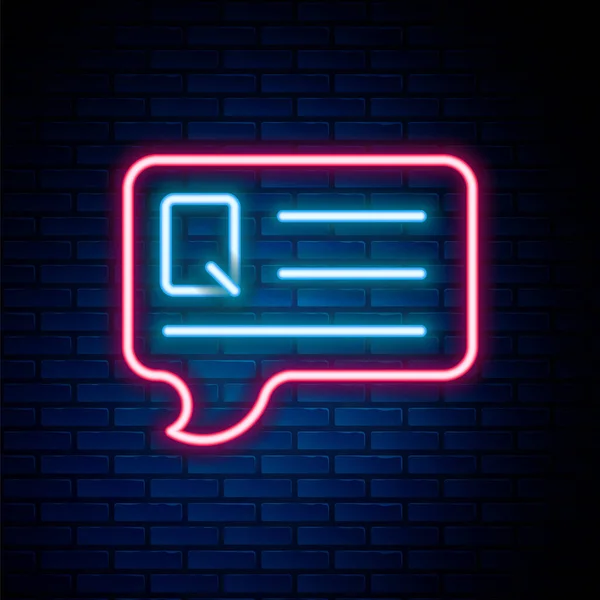 Glowing neon line Speech bubbles with Question icon isolated on brick wall background. Tanda tangan FAQ. Percakapan gelembung dan grafik. Konsep garis luar berwarna. Vektor - Stok Vektor