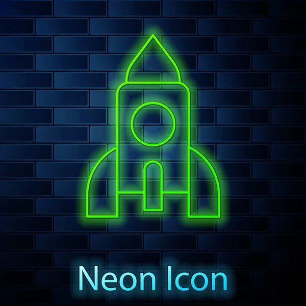 Leuchtende Neon-Linie Rakete Schiff Spielzeug-Symbol isoliert auf Backsteinwand Hintergrund. Raumfahrt. Vektor — Stockvektor