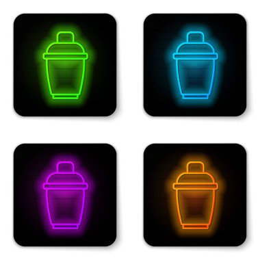 Parlayan neon hattı Kokteyl karıştırıcı simgesi beyaz arkaplanda izole edildi. Siyah kare düğme. Vektör