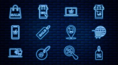 İndirimli yüzde etiketi, küresi olan alışveriş arabası, dizüstü bilgisayarda sepet, fiyat indirimi, mobil ve alışveriş, çanta, konum ve ikon. Vektör