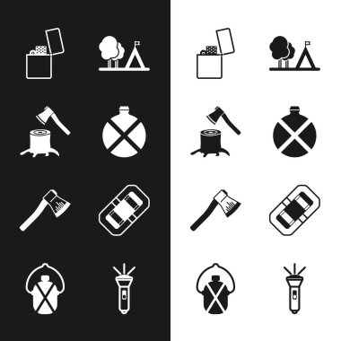 Kantin su şişesi tahta baltayı ağaç kütüğü hafif turist çadırına fener botu ve ikon ile yerleştirin. Vektör.