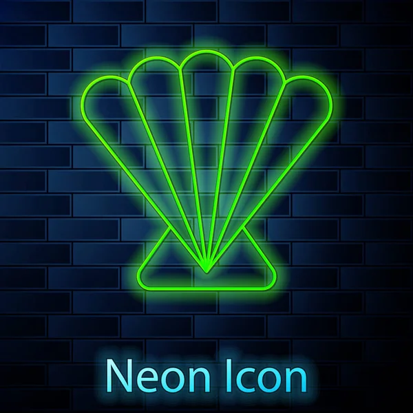 Gloeiende Neon Lijn Scallop Zee Shell Pictogram Geïsoleerd Baksteen Muur — Stockvector