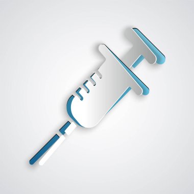 Kağıt kesiği Şırınga simgesi gri arkaplanda izole edildi. Aşı için şırınga, aşı, iğne, grip aşısı. Tıbbi ekipman. Kağıt sanatı tarzı. Vektör.