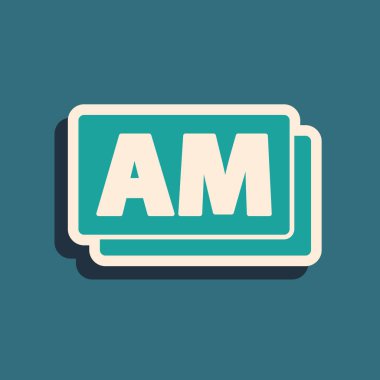 Yeşil Saat AM simgesi yeşil arkaplanda izole edildi. Zaman sembolü. Uzun gölge tarzı. Vektör.