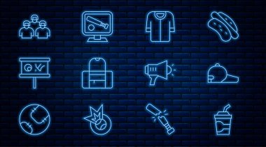 Sulu kağıt bardak, beysbol şapkası, tişört, spor çantası, planlama stratejisi, beyzbol oyuncuları takımı, megafon ve monitör oyun ikonu. Vektör