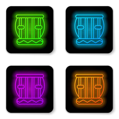 Parlayan neon hattı beyaz arka planda izole edilmiş Hint müzik enstrümanı tabla simgesi. Siyah kare düğme. Vektör.