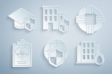 Shield 'ı dünya küresi, Lifebuoy, sağlık sigortası, yangın evi, kalkanı ve mezuniyet şapkası ikonu ile ayarla. Vektör