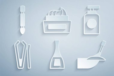 Bir şişe tırnak cilası, tüp el kremi, tırnak makası, manikür ve tırnak törpüsü ikonu. Vektör