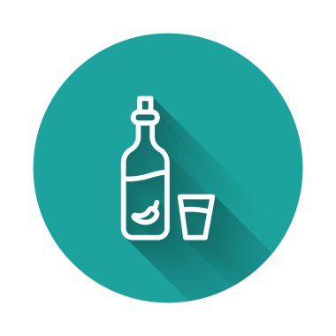 Biberli beyaz çizgi votka ve uzun gölgeli cam ikon. Ukrayna ulusal alkolü. Yeşil daire düğmesi. Vektör