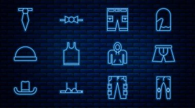 Çizgili pantolon, erkek iç çamaşırı, kısa ya da kolsuz tişört, Beanie şapkası, kravat, kapüşon ve papyon ikonu. Vektör