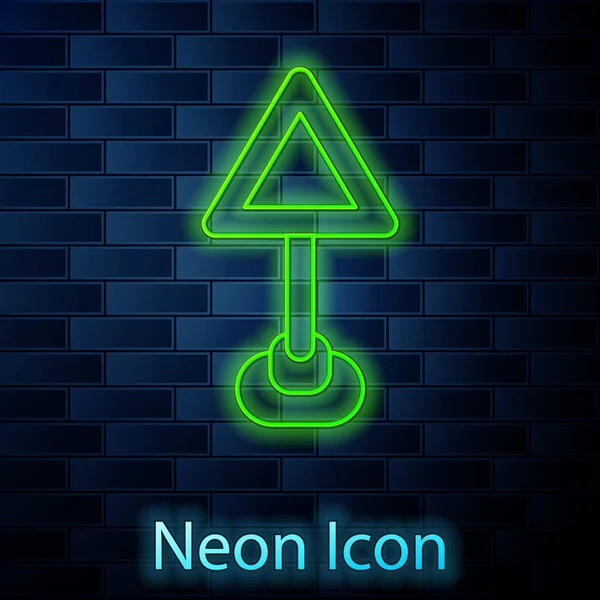 สัญลักษณ์เตือนสามเหลี่ยมเส้นนีออนเรืองแสงที่แยกจากพื้นหลังผนังอิฐ กฎจราจรและการขับขี่ที่ปลอดภัย เวกเตอร์ — ภาพเวกเตอร์สต็อก
