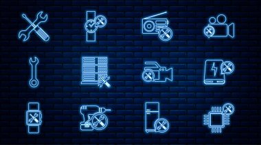 Hat İşlemci Servisi, Güç Bankası, Radyo, Veritabanı Sunucusu, Anahtarlık, Çapraz Tornavida ve İngiliz anahtarı, Video kamera ve Bilek Saat simgesi. Vektör