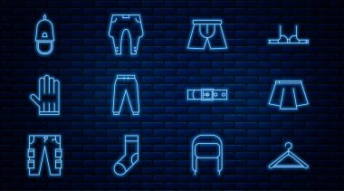 Hat askısı gardırop, etek, erkek iç çamaşırı, spor, deri eldiven, kokkade, kemer ve pantolon ikonlu polis şapkası. Vektör