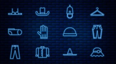 Şık kadın şapkası, pantolonu, papağanlı polis şapkası, deri eldiven, spor çorapları, sutyen, Beanie ve Man ikonu. Vektör