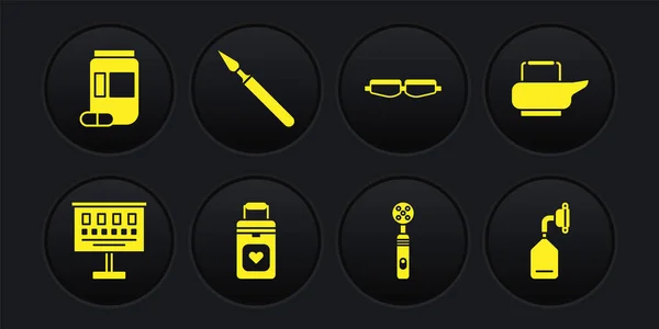 Set Eye test chart, Bedpan, Organ container, Electric toothbrush, Safety goggle glasses, Medical surgery scalpel, oxygen mask and Medicine bottle and pills icon. Vector — Archivo Imágenes Vectoriales
