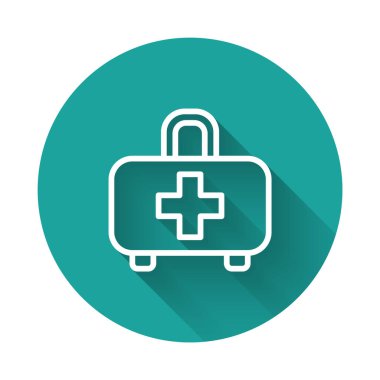 Beyaz çizgi ilk yardım çantası simgesi uzun gölge arkaplanı ile izole edildi. Haçlı sağlık kutusu. Acil durumlar için tıbbi ekipman. Sağlık sigortası konsepti. Yeşil daire düğmesi. Vektör