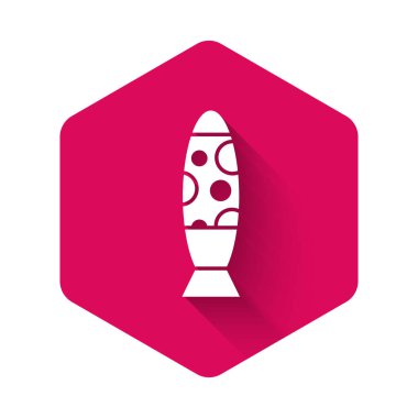 Beyaz zemin lamba ikonu uzun gölge arkaplan izole. Pembe altıgen düğmesi. Vektör