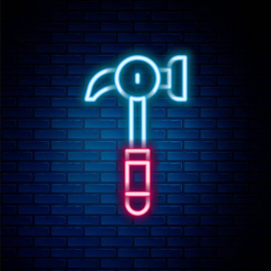 Parlayan neon hattı çekiç simgesi tuğla duvar arkasında izole edildi. Tamir için bir araç. Renkli taslak konsepti. Vektör