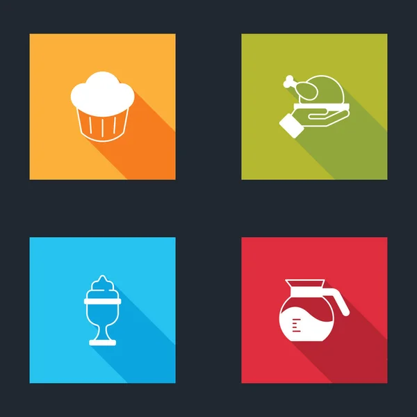 Süti, sült pulyka vagy csirke, jégkrém tálban és kávé pot ikon. Vektor — Stock Vector
