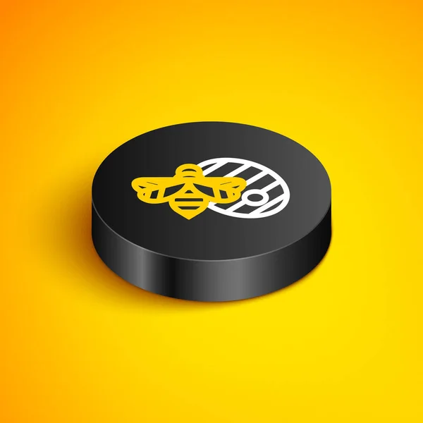 Isometric line Hive for bees icon isolated on yellow background. Beehive symbol. Apiary and beekeeping. Sweet natural food. Black circle button. Vector — Stock Vector