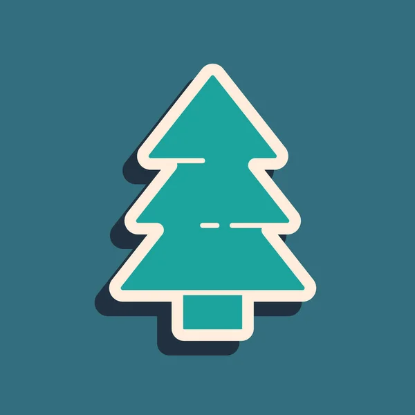 Grüner Weihnachtsbaum Ikone isoliert auf grünem Hintergrund. Frohe Weihnachten und ein gutes neues Jahr. Langer Schatten. Vektor — Stockvektor