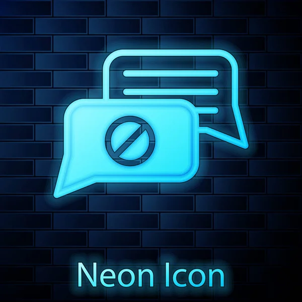 Brilhante neon Speech bolha chat ícone isolado no fundo da parede de tijolo. Ícone da mensagem. Comunicação ou comentário símbolo de chat. Vetor — Vetor de Stock