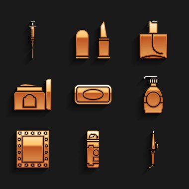 Bir kalıp sabun, tıraş jeli köpüğü, saç maşası, şişe sıvısı, ışıklı makyaj aynası, krem kozmetik tüp, parfüm ve şırınga ikonu. Vektör