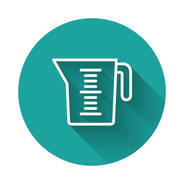 Beyaz çizgi ölçme kabı kuru ve sıvı yiyecek ikonunu uzun gölgeli olarak izole etmek için. Plastik şişenin sapı var. Yeşil daire düğmesi. Vektör.