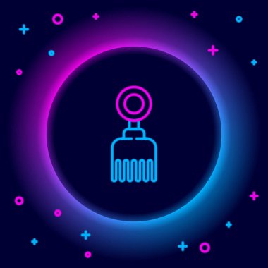 Parlayan neon çizgisi saç fırçası simgesi siyah arkaplanda izole edildi. Taraklı saç işareti. Berber sembolü. Renkli taslak konsepti. Vektör.