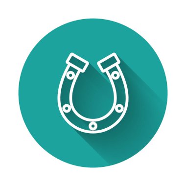Beyaz çizgi at nalı ikonu uzun gölgeli izole edilmiş. Yeşil daire düğmesi. Vektör.