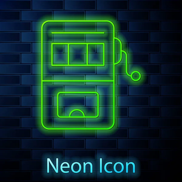 Parlayan Neon Hattı Slot Makinesi Simgesi Tuğla Duvar Arka Planında — Stok Vektör