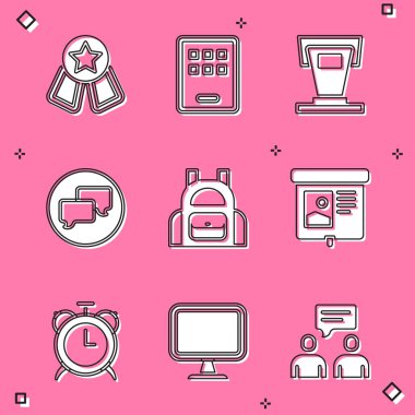 Yıldız Grafik Tablet Sahnesi Konuşma Balonu sohbet Okulu sırt çantası projeksiyon ekranlı alarm saati ve Bilgisayar monitörü simgesi ile Madalya ayarlayın. Vektör.