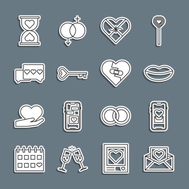 Zarfta sevgililer günü kalbi, mobil, gülümseyen dudaklar, şeker şeklindeki kutu, anahtar, kalp merkezdeki kum saati ve iyileşmiş ikon var. Vektör