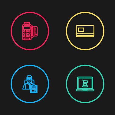 Karton kutularla teslimatçı, dizüstü bilgisayarda alışveriş arabası, kredi kartı ve POS terminal kredi ikonu ayarla. Vektör.