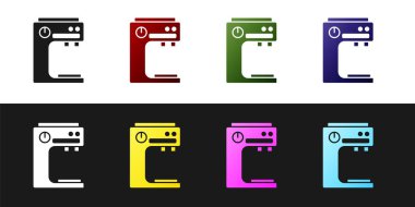 Kahve makinesi simgesini siyah beyaz arkaplanda izole et. Vektör