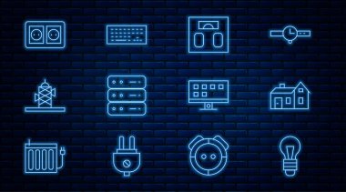 Hat ampulü, House, Banyo terazileri, Sunucu, Data, Web Sunucusu, Anten, Elektrik prizi, Akıllı TV ve Klavye simgesi. Vektör