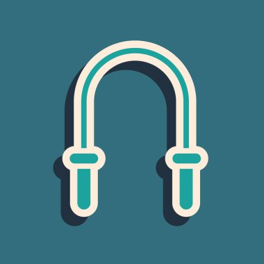 Yeşil zıpla ipi simgesi yeşil arkaplanda izole edildi. İp atlıyorum. Spor malzemeleri. Uzun gölge tarzı. Vektör.