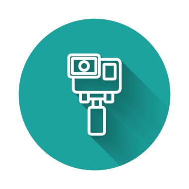 Beyaz çizgi Eylem ekstrem kamera simgesi uzun gölge arkaplan izole. Ekstrem sporları çekmek için video kamera ekipmanı. Yeşil daire düğmesi. Vektör.