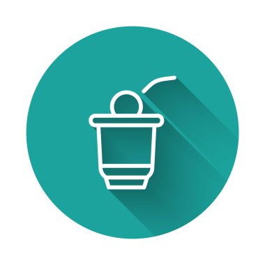 Beyaz çizgi bira pong oyunu ikonu uzun gölge arkaplanı ile izole edildi. Alkol partisi oyunu. Yeşil daire düğmesi. Vektör.