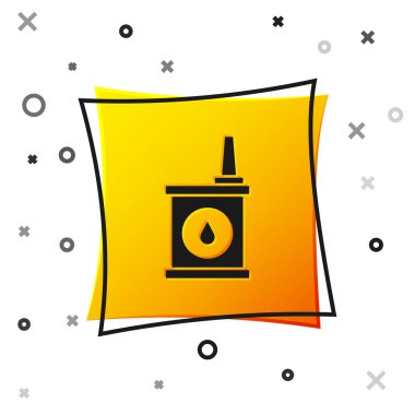 Beyaz arka planda izole edilmiş motor makine yağı ikonu için siyah kutu. Benzin bidonu. Yağ değiştirme ve onarım servisi. Sarı kare düğme. Vektör.