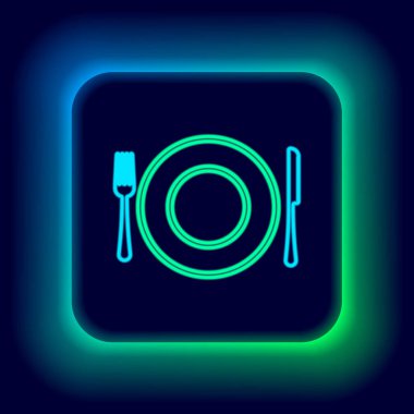 Parlak neon çizgisi plakası, çatal ve bıçak ikonu siyah arka planda izole edilmiş. Çatal bıçak sembolü. Restoran tabelası. Renkli taslak konsepti. Vektör.