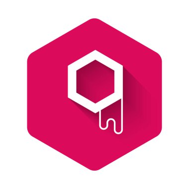 Beyaz bal peteği simgesi uzun gölge arkaplan izole. Bal hücrelerinin sembolü. Tatlı doğal yemek. Pembe altıgen düğmesi. Vektör.