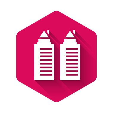 Dinyeper şehir ikonundaki uzun gölgeli beyaz iki uzun kuleler. Pembe altıgen düğmesi. Vektör.