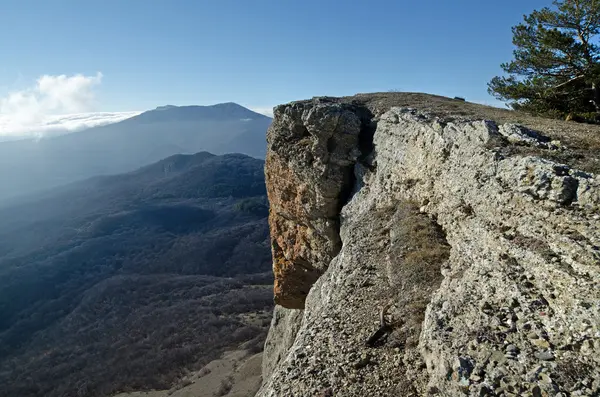 Wzgórza w północnej Demerdzhi Crimea (Ukraina) w styczniu — Zdjęcie stockowe